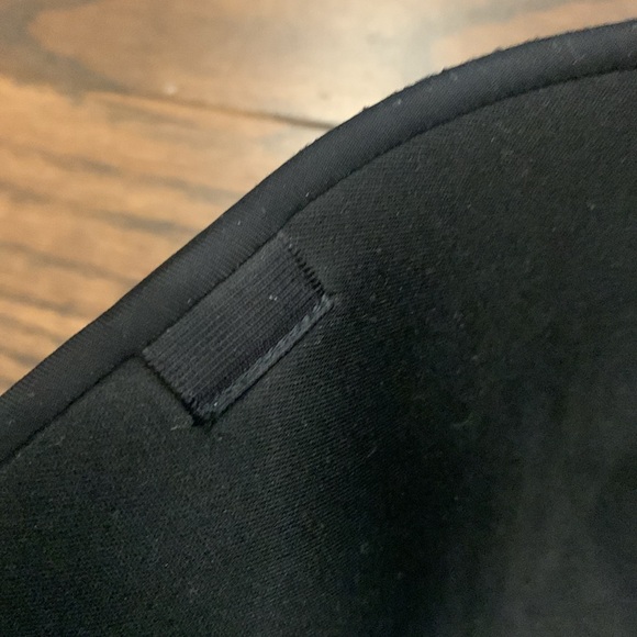 Black strapless Calvin Klein bra 36DD - Picture 5 of 7